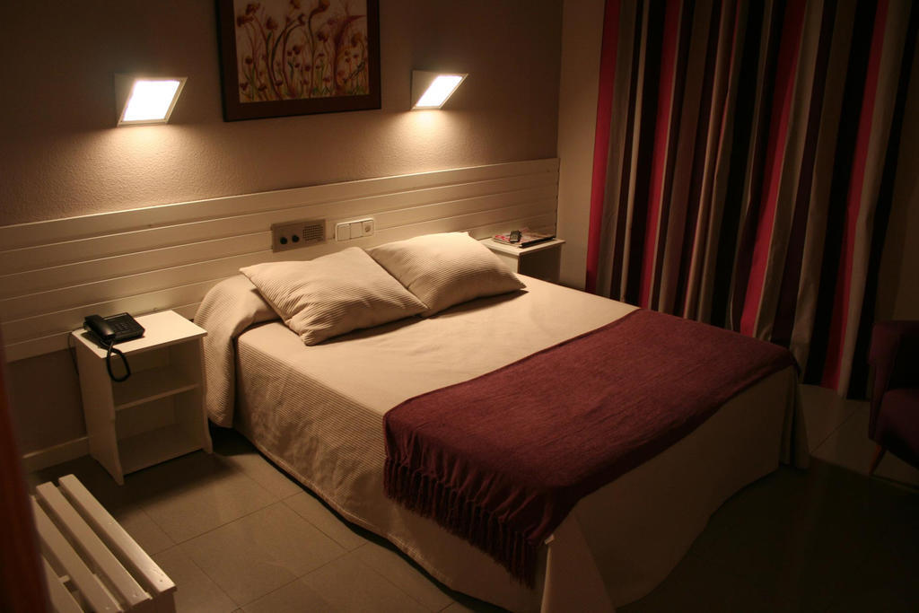 Hotel Fidalgo Calamocha Chambre photo