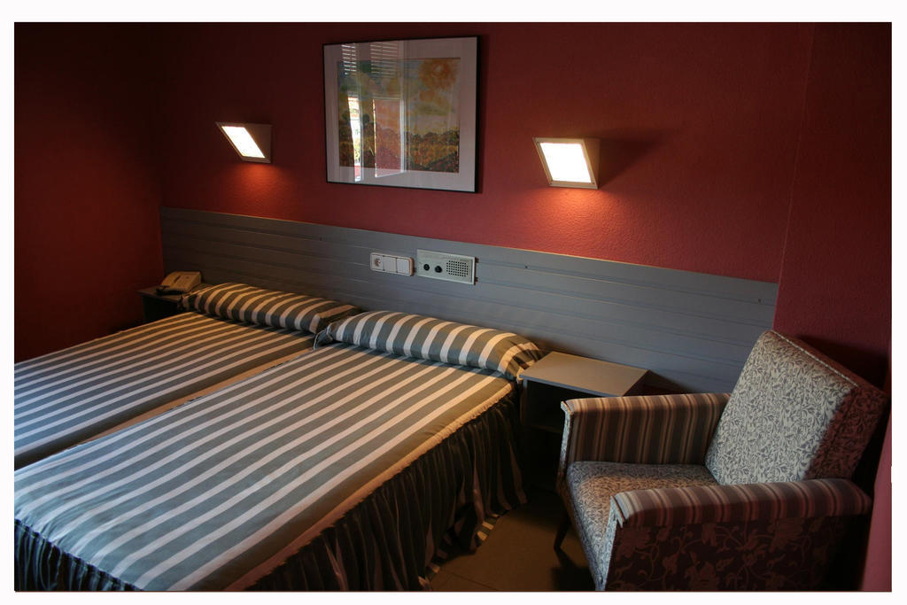 Hotel Fidalgo Calamocha Chambre photo